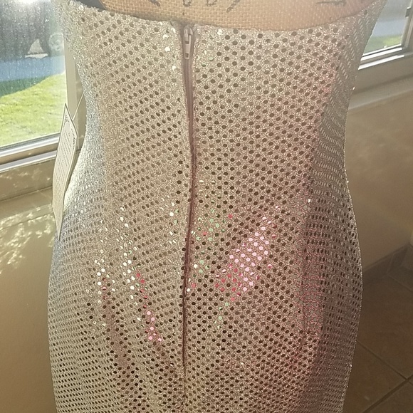 Bring in the New Year like you mean it!! - Picture 5 of 8